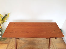 Load image into Gallery viewer, Solid Wood Table