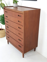 Load image into Gallery viewer, Chest of Drawers