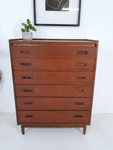 Load image into Gallery viewer, Chest of Drawers