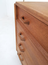 Load image into Gallery viewer, Vintage G Plan Chest of Drawers in Oak