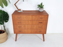 Load image into Gallery viewer, Chest of Drawers