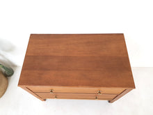 Load image into Gallery viewer, Oak Chest of Drawers