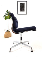 Load image into Gallery viewer, Eames Soft Pad Chair
