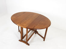 Load image into Gallery viewer, Oak Dining Table