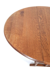 Load image into Gallery viewer, Oak Dining Table