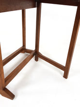 Load image into Gallery viewer, Oak Dining Table