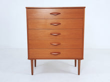 Load image into Gallery viewer, Austin Suite Chest of Drawers