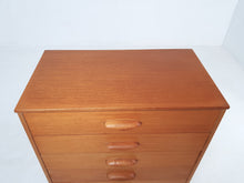 Load image into Gallery viewer, Austin Suite Chest of Drawers
