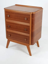 Load image into Gallery viewer, Oak Chest of Drawers