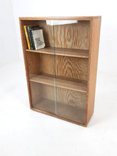 Load image into Gallery viewer, Oak Bookcase
