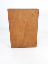 Load image into Gallery viewer, Oak Bookcase