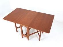 Load image into Gallery viewer, Gate Leg Dining Table