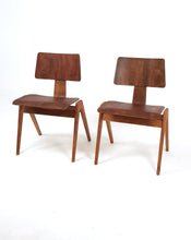 Load image into Gallery viewer, Robin Day Chairs