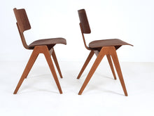 Load image into Gallery viewer, Robin Day Chairs