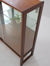 Load image into Gallery viewer, Display Cabinet