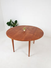 Load image into Gallery viewer, Dining Table