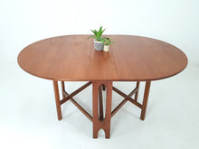 Load image into Gallery viewer, G Plan Dining Table