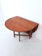 Load image into Gallery viewer, G Plan Dining Table
