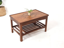 Load image into Gallery viewer, Coffee Table