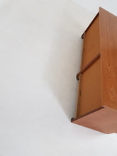 Load image into Gallery viewer, Dressing Table