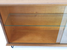Load image into Gallery viewer, Display Cabinet / Bookcase