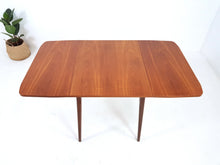 Load image into Gallery viewer, Dining Table