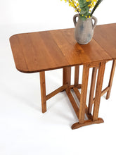 Load image into Gallery viewer, Oak Drop Leaf Dining Table