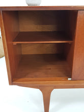 Load image into Gallery viewer, Sideboard