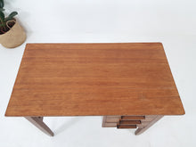 Load image into Gallery viewer, Solid Wood Desk
