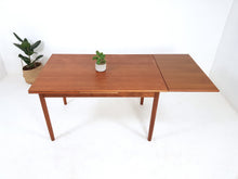 Load image into Gallery viewer, Extending Dining Table