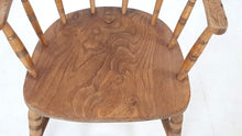 Load image into Gallery viewer, Solid Elm Chair