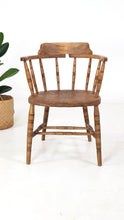 Load image into Gallery viewer, Solid Elm Chair
