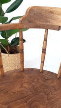 Load image into Gallery viewer, Solid Elm Chair