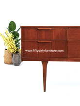 Load image into Gallery viewer, Austin Suite Sideboard