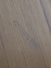 Load image into Gallery viewer, Dining Table / Gateleg Folding Table