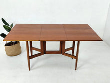 Load image into Gallery viewer, Dining Table / Gateleg Folding Table
