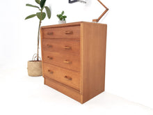 Load image into Gallery viewer, Vintage G Plan Chest of Drawers in Oak