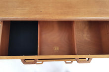 Load image into Gallery viewer, Vintage G Plan Chest of Drawers in Oak