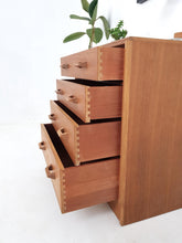 Load image into Gallery viewer, Vintage G Plan Chest of Drawers in Oak