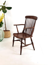 Load image into Gallery viewer, Antique Windsor Style Chair