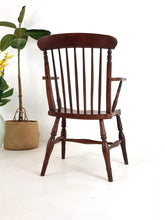 Load image into Gallery viewer, Antique Windsor Style Chair