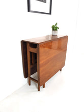 Load image into Gallery viewer, Vintage Dining Table / Gateleg Table / Folding Table