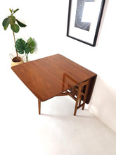 Load image into Gallery viewer, Vintage Dining Table / Gateleg Table / Folding Table
