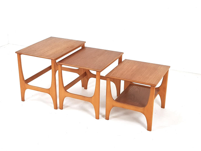 Nest of Table