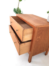 Load image into Gallery viewer, Oak Chest of Drawers