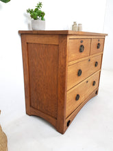 Load image into Gallery viewer, Oak Chest of Drawers