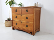 Load image into Gallery viewer, Oak Chest of Drawers
