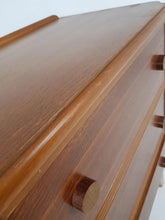 Load image into Gallery viewer, Oak Chest of Drawers