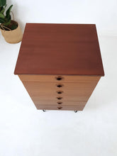 Load image into Gallery viewer, Chest of Drawers