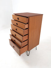 Load image into Gallery viewer, Chest of Drawers